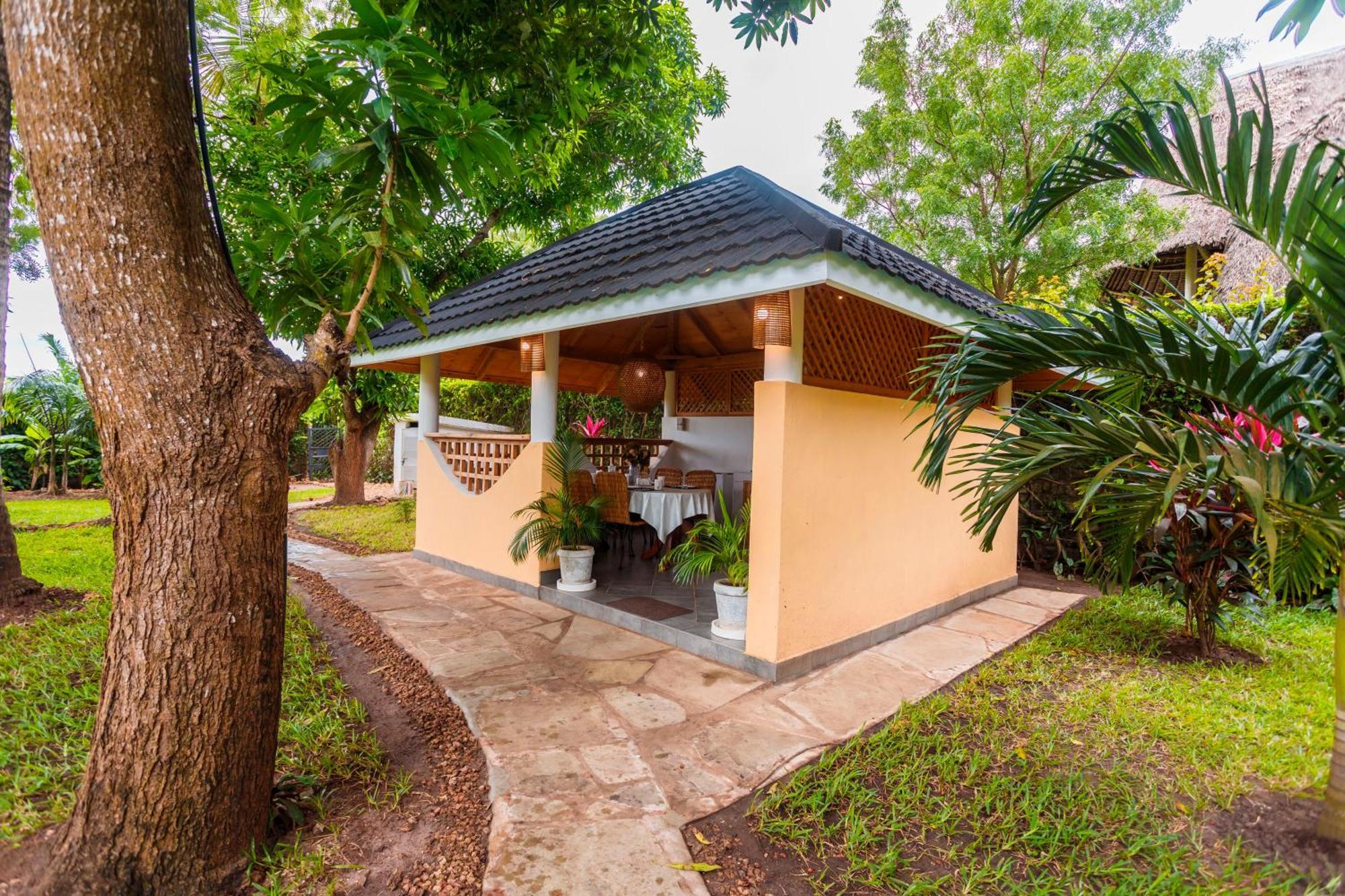 Diani Beach-Villa Kirsch Galu Exterior foto