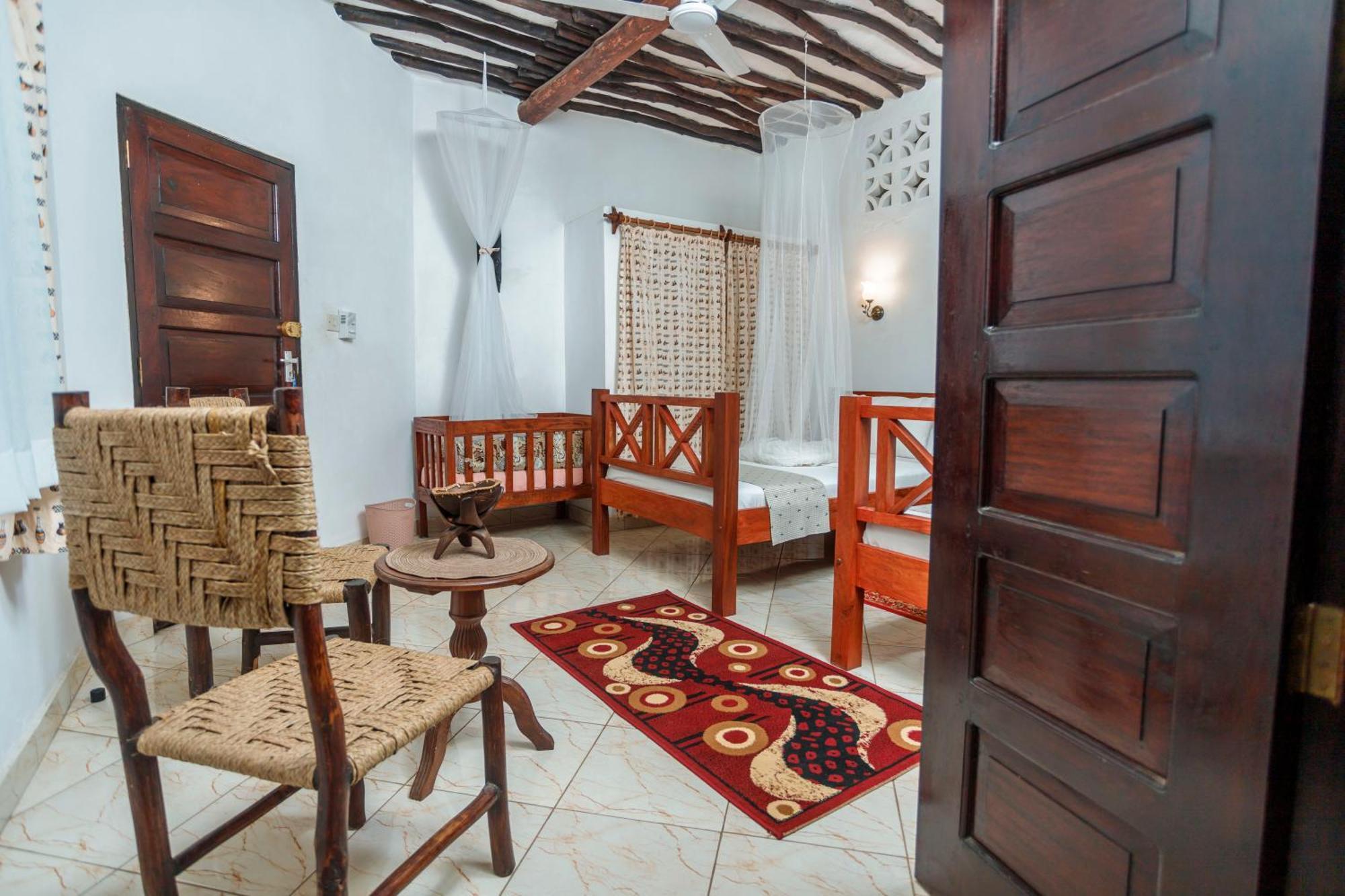 Diani Beach-Villa Kirsch Galu Exterior foto